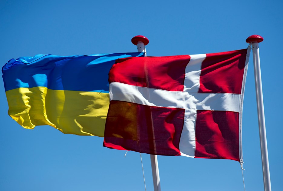 Det ukrainske og danske flag. Foto: Colourbox